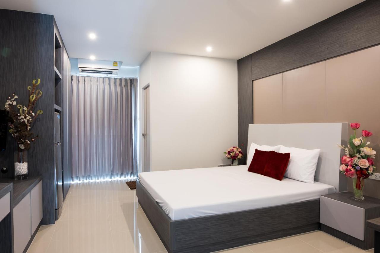 Db Plus 5 Bangkok Esterno foto