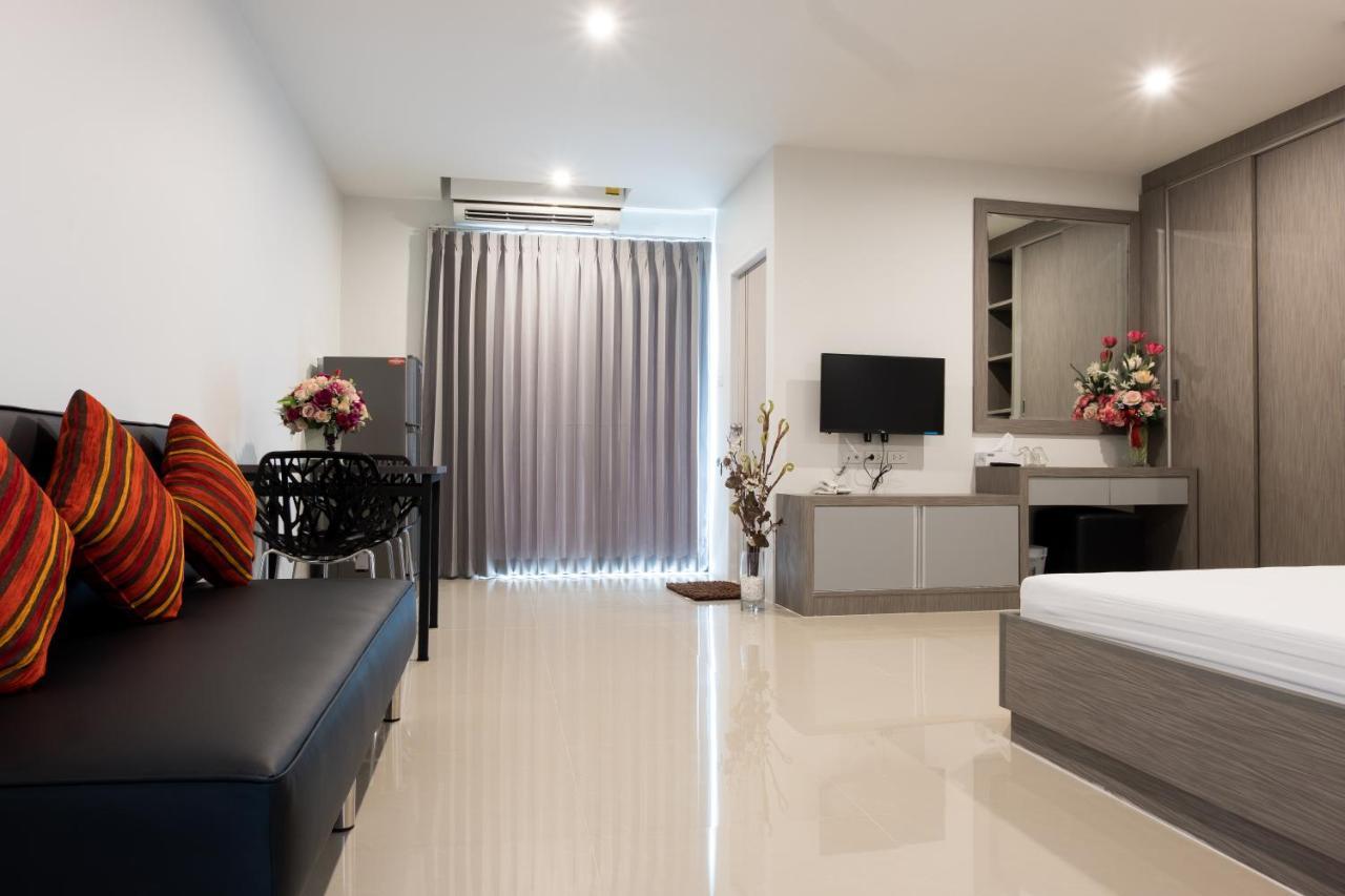 Db Plus 5 Bangkok Esterno foto